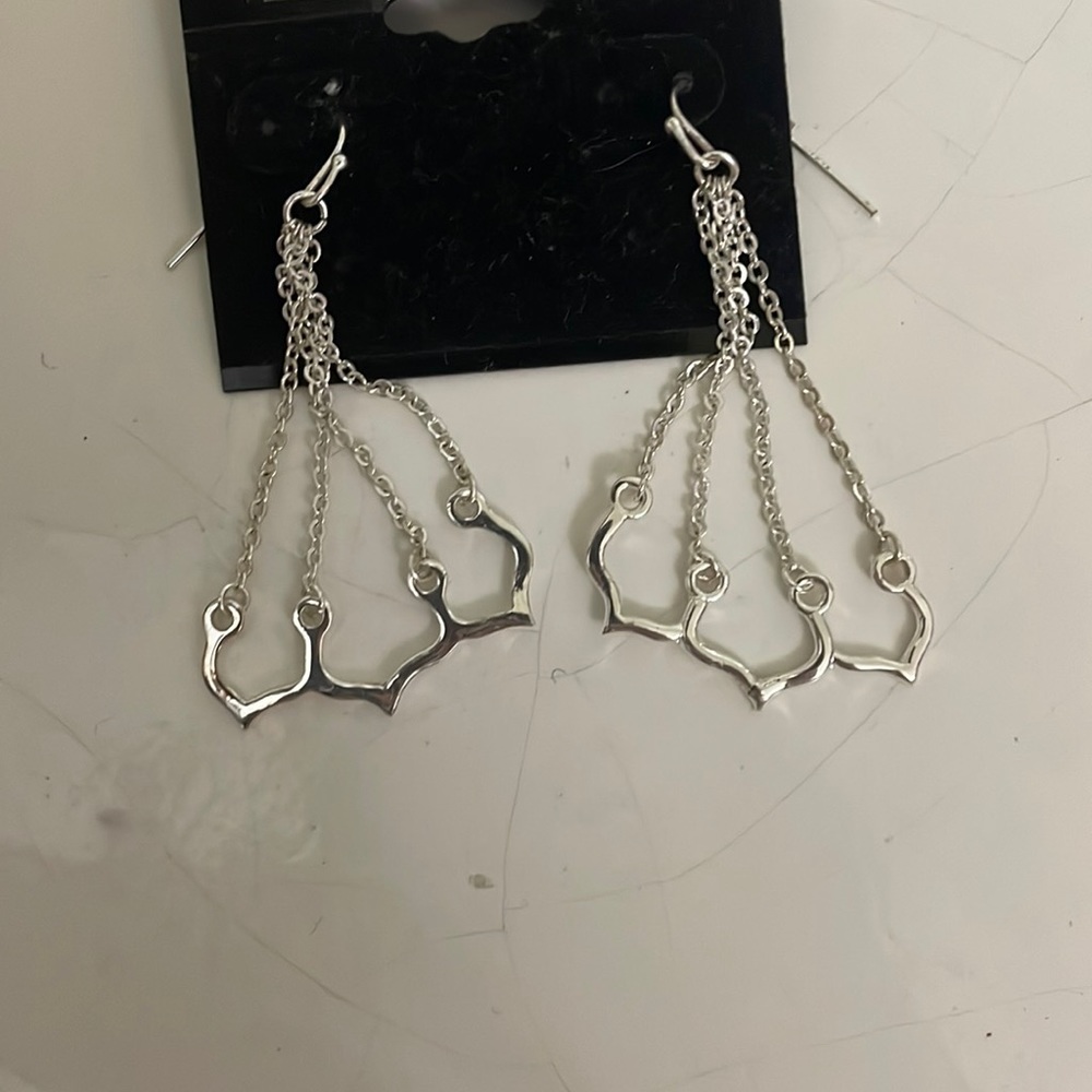 Vintage Kendra Scott earrings